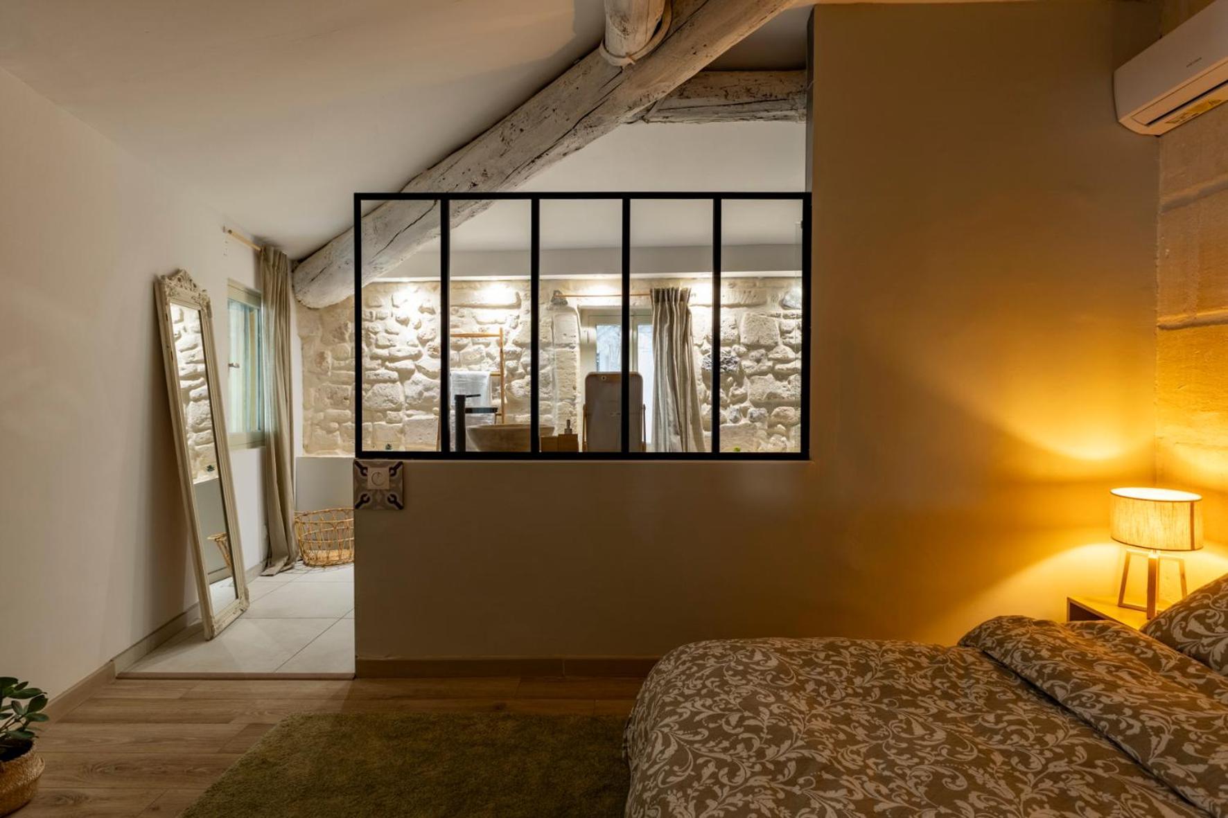 Appartement Charmante Maison En : La Roquette *