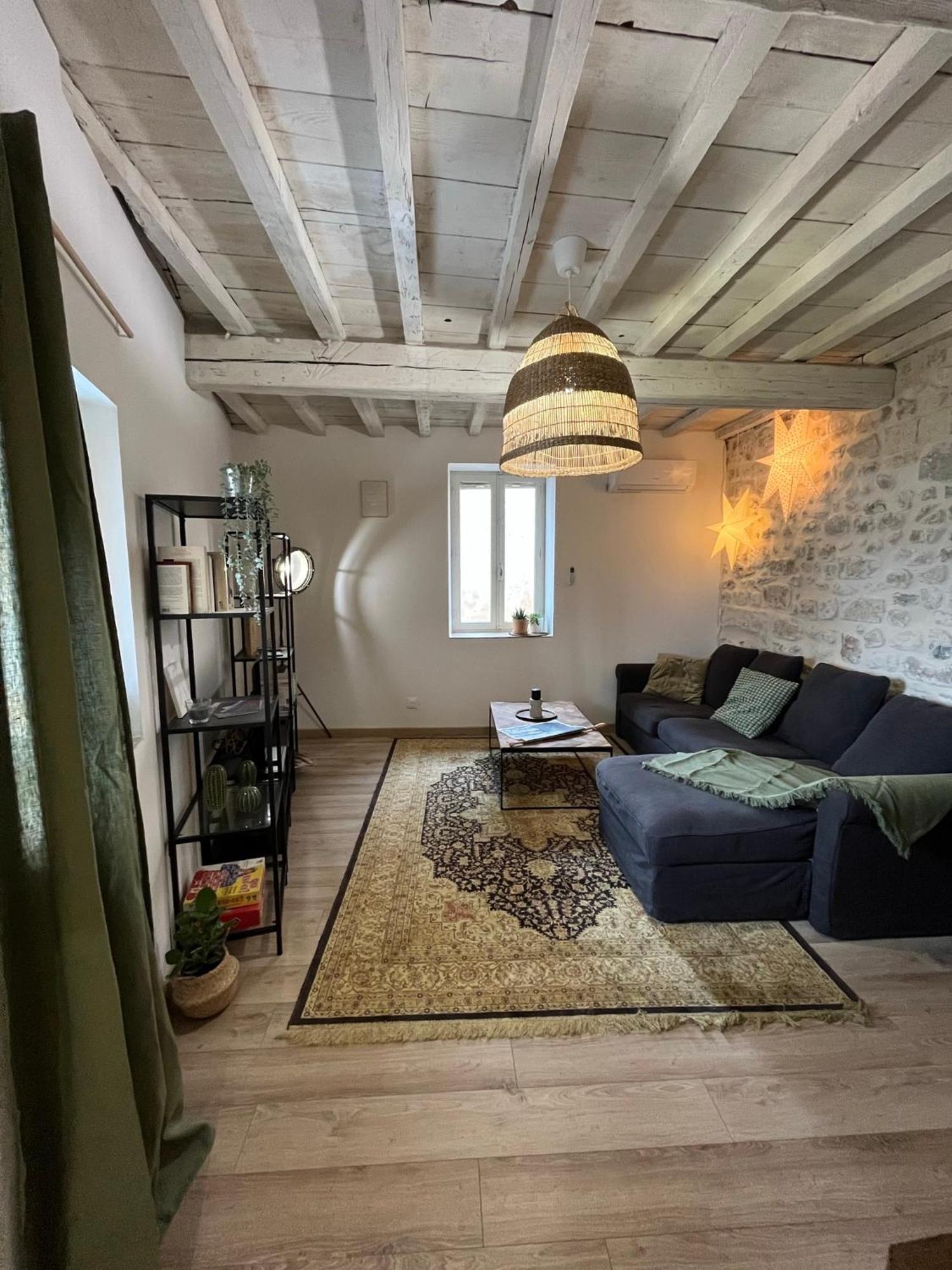 Charmante Maison En : La Roquette Appartement *