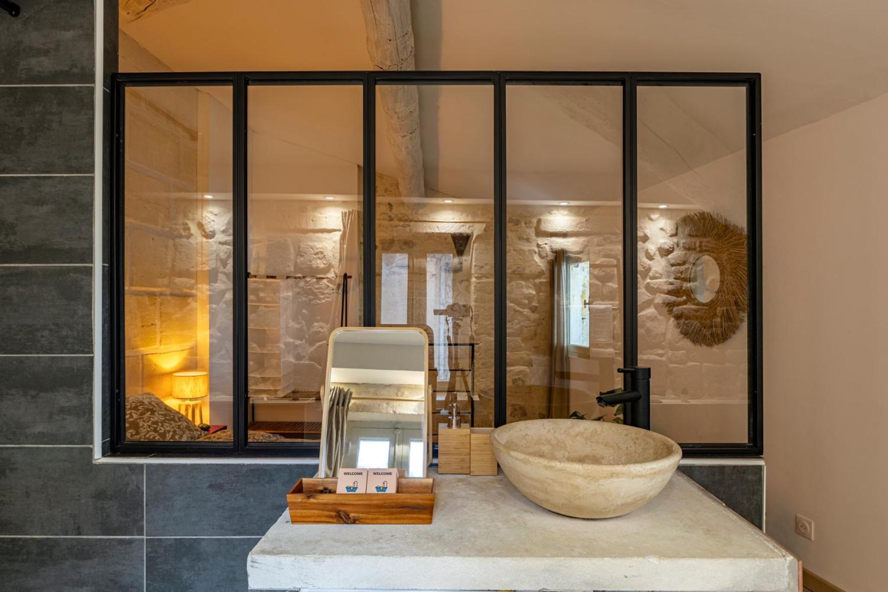 Charmante Maison En : La Roquette Arles